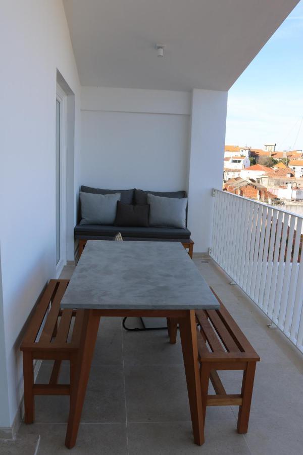 Villa Graca -Hostels And Apartments Santarém Exteriör bild