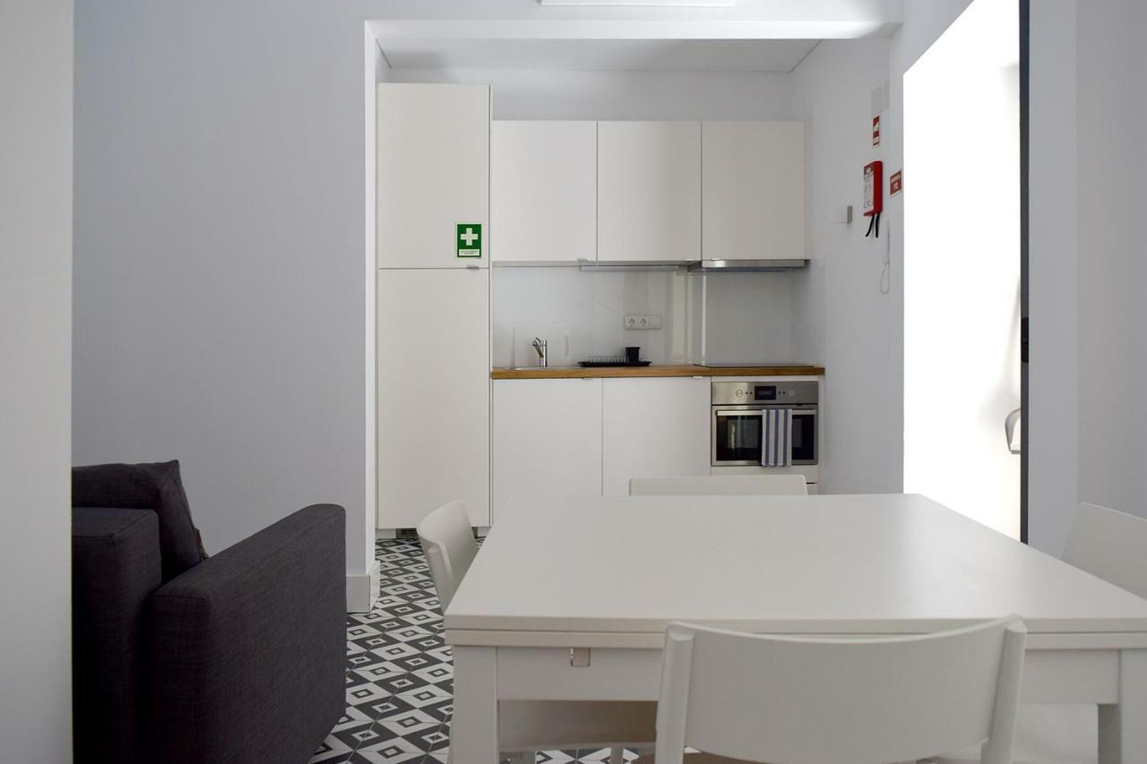 Villa Graca -Hostels And Apartments Santarém Exteriör bild